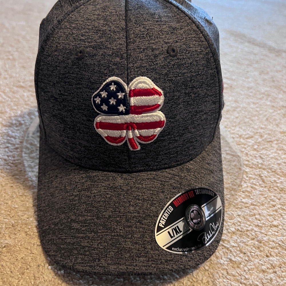 Black Clover “Live Lucky” USA Flag Clover Hat – Gray Heather (L/XL)